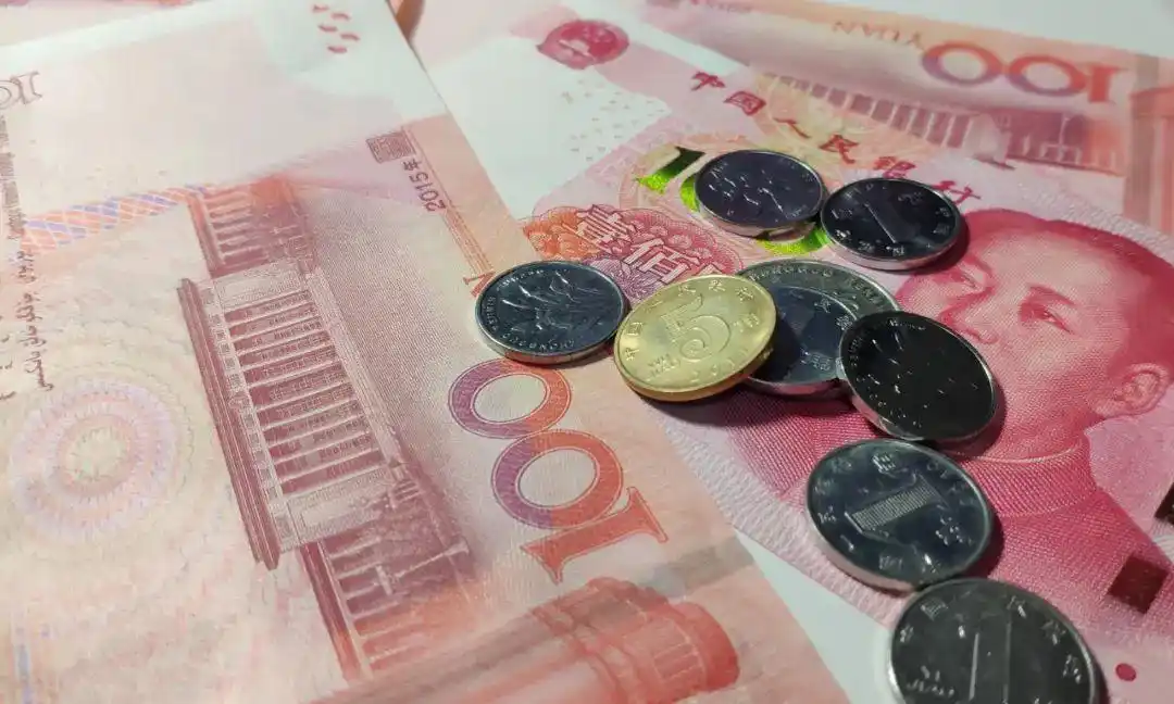 投资心理对收益影响_炒股能赚钱吗_股票投资与基金投资比较