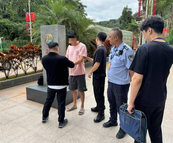 非法经营配资犯罪团伙_上海警方打击场外配资操纵市场案_上海股票配资平台