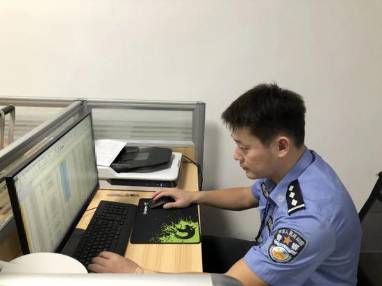 网上炒股配资_炒股平台诈骗_九江炒股骗局