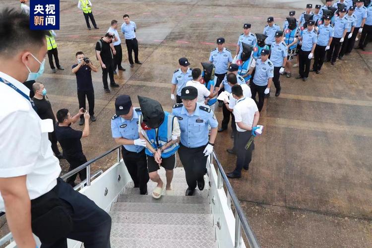 四川南充非法股票配资骗局_免息配资_警方抓获6名嫌疑人