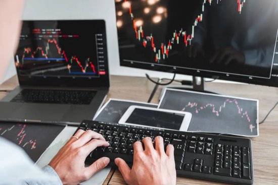 两融交易：杠杆的双刃剑，如何把握机遇与风险？十年股民经验分享