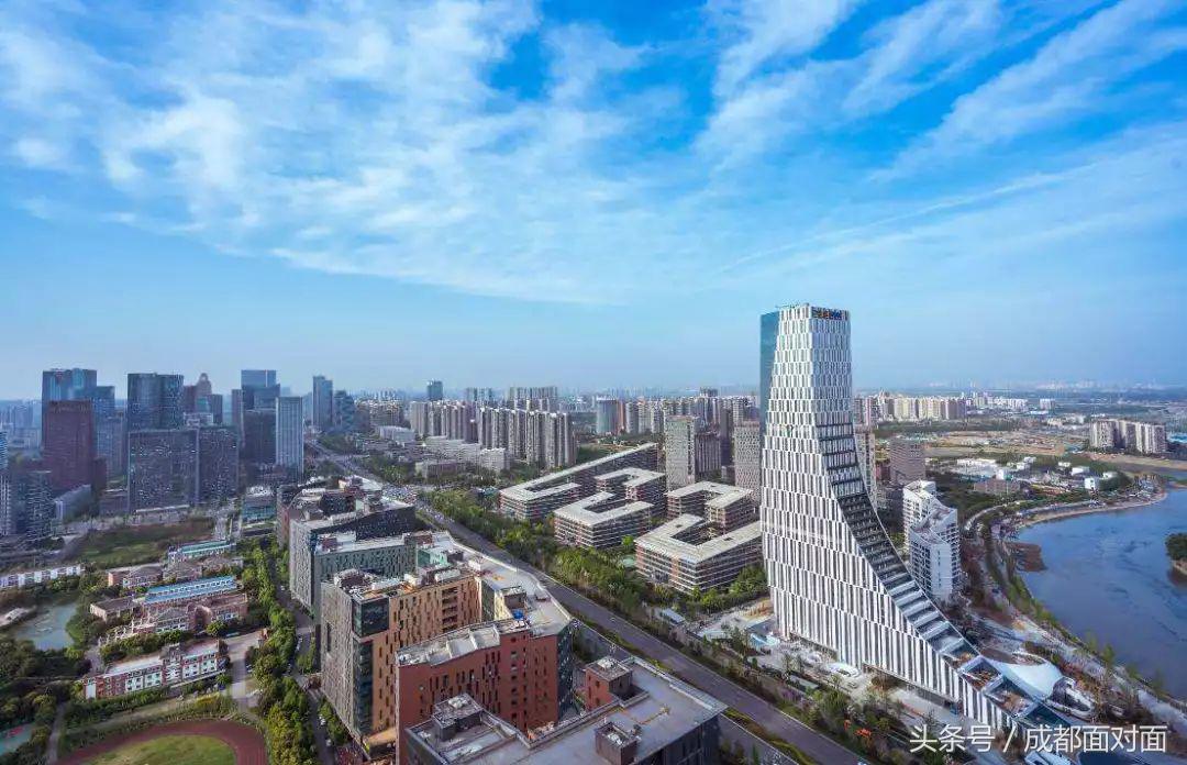 成都配资公司关注：成都发展基金再投300亿