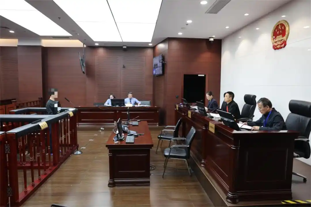 证券配资开户_徐汇区检察院起诉股票场外配资案_股票场外配资非法经营案